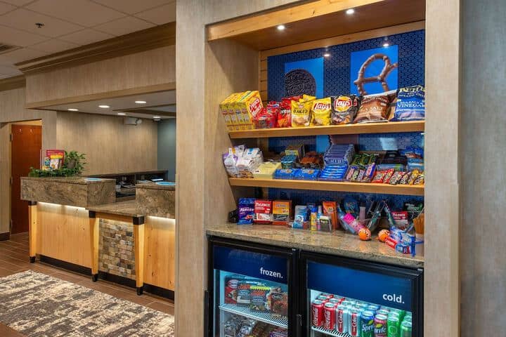 Snack bar